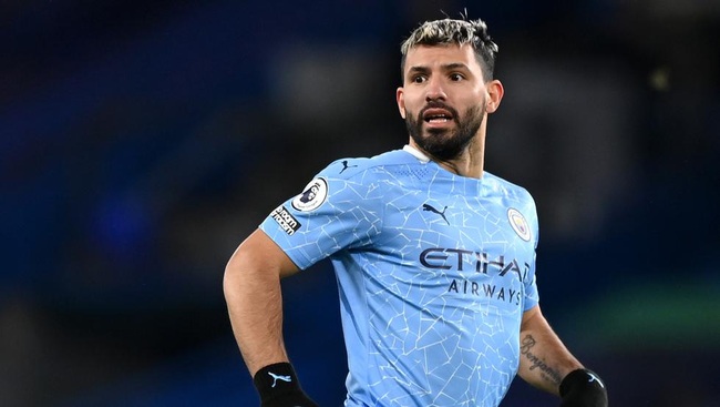 Aguero phải tỏa sáng nếu muốn ở lại Etihad.