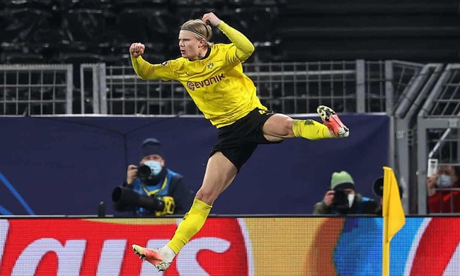 Haaland đang bay cao cùng Dortmund.