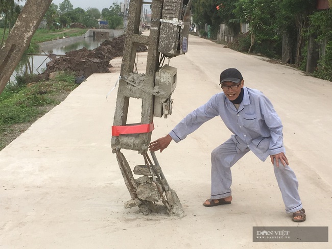 Ninh Bình: Ngành điện đề nghị di dời hàng chục cột điện lừng lững giữa tim đường - Ảnh 3.