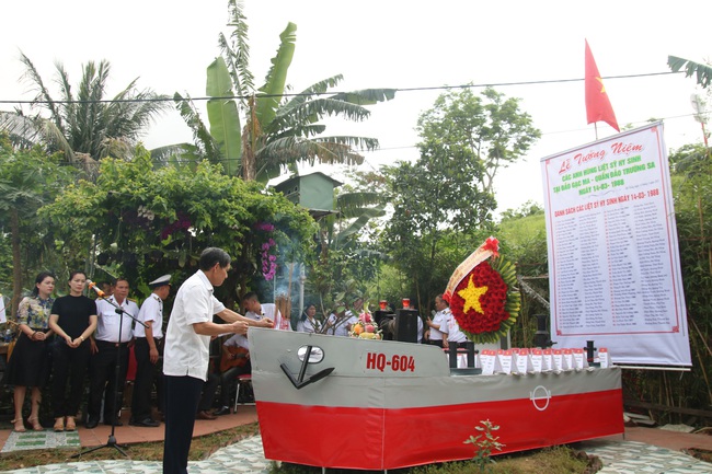 Đà Nẵng: Xúc động lễ tưởng niệm 64 chiến sĩ Gạc Ma - Ảnh 4.