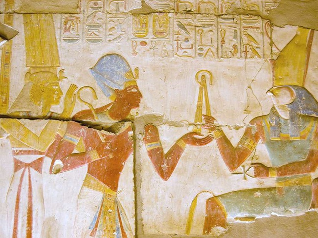 Vì sao các vị thần Ai Cập cổ đại thường có đầu động vật? - Ảnh 7.
