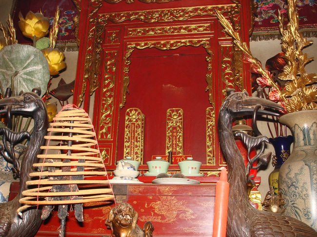 Điều ít biết về bài vị trên bàn thờ của người Việt - Ảnh 7.