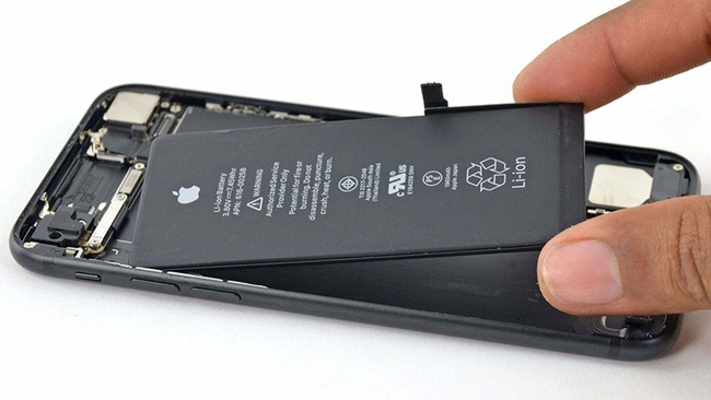iPhone 11 Pro Max: Ông hoàng pin 'trâu' trong các dòng iPhone - Ảnh 2.