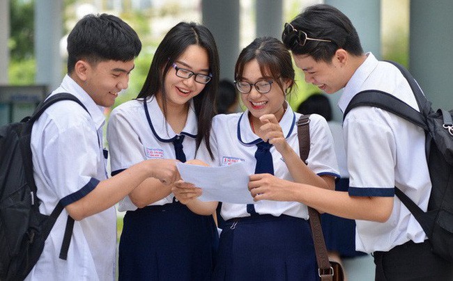 Danh sách các trường xét tuyển học bạ vào lớp 10 ở Hà Nội, bố mẹ tham khảo cho con - Ảnh 1.