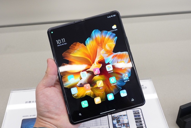 Cháy hàng sau vài giây, Xiaomi Mi MIX Fold 'ăn đứt' Galaxy Fold nhờ mức giá siêu rẻ - Ảnh 4.