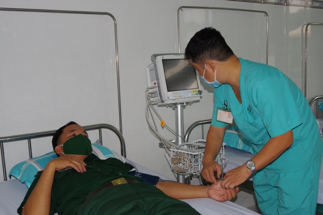 Tiêm gần 900 liều vaccine Covid-19 cho bộ đội biên phòng Tây Ninh - Ảnh 6.