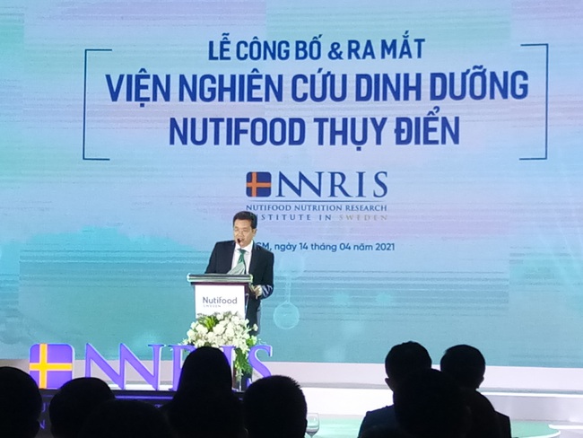 Bầu Hải: “Ngày xưa nếu Messi biết tiếng Việt và gặp tôi thì chắc đã cao 1,75m chứ không phải 1,7m…” - Ảnh 1.