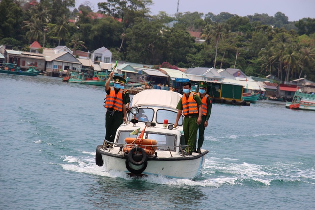 Căng thẳng chống dịch ở biên giới Tây Nam  - Ảnh 4.