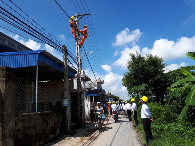 Bài 5. Bộ Công Thương lý giải nguyên nhân chưa &quot;về đích&quot; - Ảnh 1.