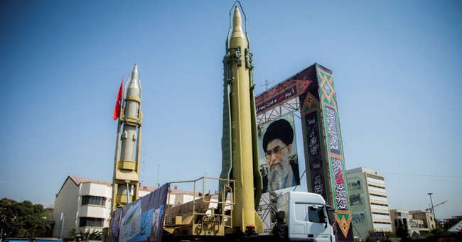 Iran sẽ có vũ khí hạt nhân sau 2 năm nữa, nguy hiểm tới mức nào? - Ảnh 13.