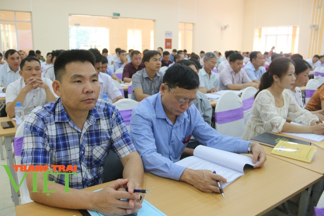 Hội Nông dân tỉnh Sơn La: Tổ chức Hội nghị học tập, quán triệt Nghị quyết Đại hội Đảng các cấp - Ảnh 3.