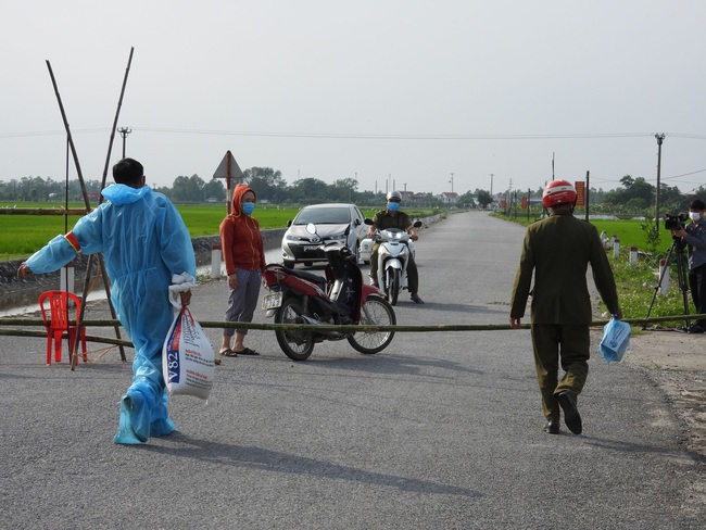 Chủ tịch UBND tỉnh Hà Nam &quot;tiết lộ&quot; những chuẩn bị trước bầu cử trong thời điểm dịch Covid-19 - Ảnh 6.