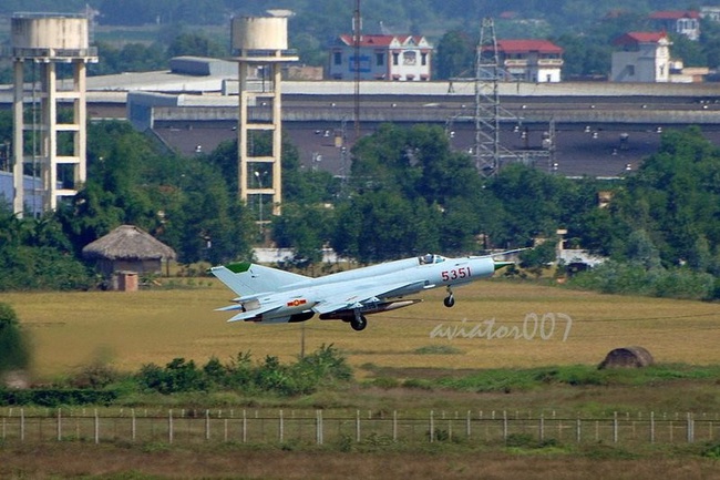 Những con số gây choáng về huyền thoại &quot;Én Bạc&quot; MiG-21 mà Việt Nam từng sử dụng - Ảnh 8.