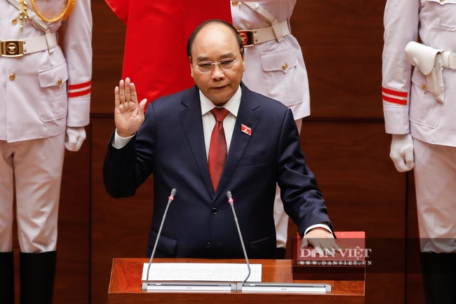 Ảnh: Ông Nguyễn Xuân Phúc tuyên thệ nhậm chức Chủ tịch nước - Ảnh 5.