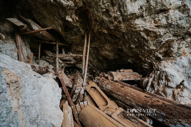 Bí ẩn những cỗ quan tài cổ treo trên vách núi ở Sơn La - Ảnh 1.