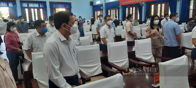 Chủ tịch nước Nguyễn Xuân Phúc tiếp xúc cử tri Củ Chi: Người dân mong tiêm vắc xin phòng Covid-19 cho người dưới 18 tuổi - Ảnh 3.
