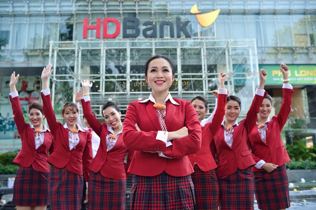 HDBank - Ngân hàng Việt Nam duy nhất 4 năm liền được vinh danh ‘Nơi làm việc tốt nhất châu Á’ - Ảnh 1.