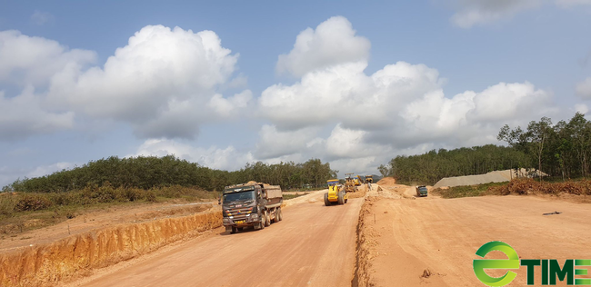 Bộ trưởng Nguyễn Văn Thể báo cáo gì tới Quốc hội về cao tốc Bắc - Nam giai đoạn 2017 - 2020 - Ảnh 1.