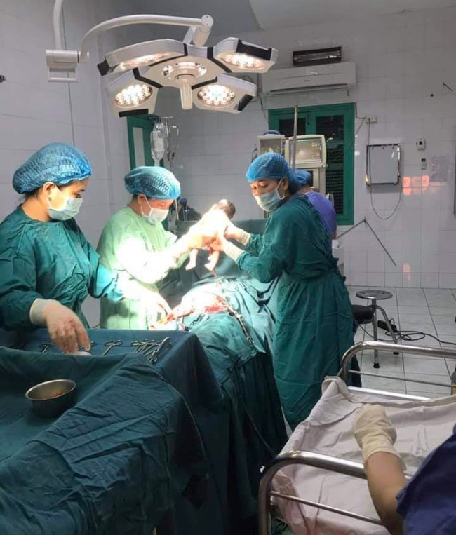 Sản phụ 11 tuổi ở Quảng Trị sinh con 2,5kg - Ảnh 1.