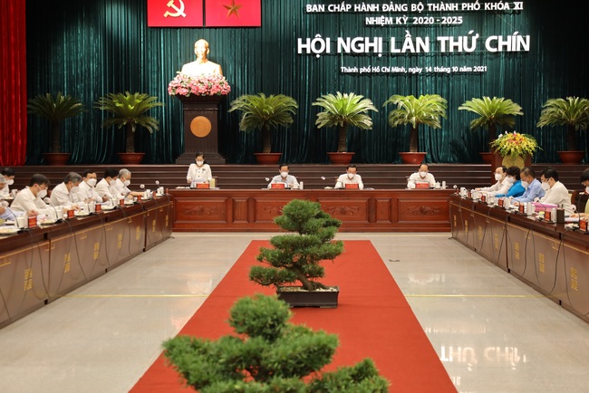 Chủ tịch UBND TP Phan Văn Mãi: TP.HCM chưa trở lại trạng thái &quot;bình thường mới&quot; - Ảnh 1.