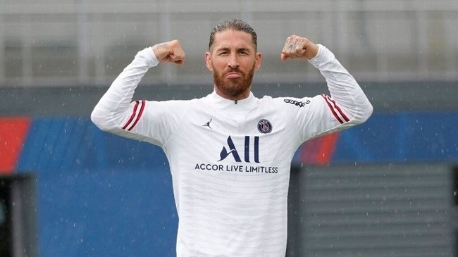 4 bản hợp đồng thảm họa ở hè 2021: Sergio Ramos số 1 - Ảnh 1.