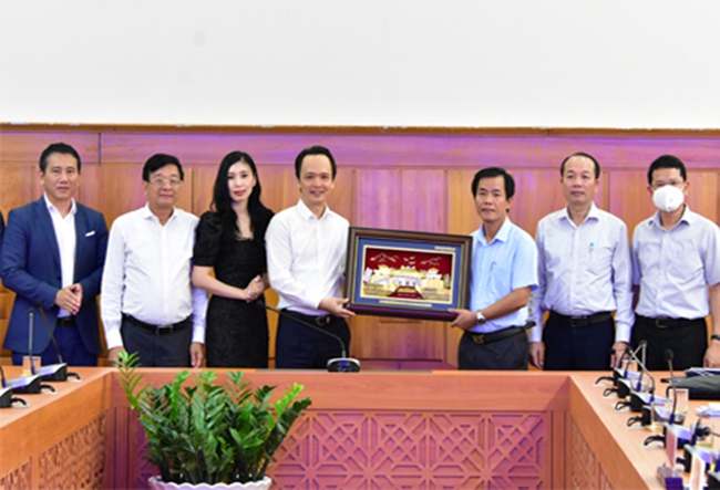 Tập đoàn FLC muốn trở thành nhà đầu tư chiến lược của tỉnh Thừa Thiên Huế  - Ảnh 1.