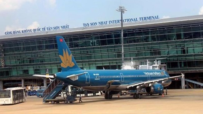 TP.HCM đồng ý để sân bay Tân Sơn Nhất mở lại các đường bay nội địa thường lệ trong giai đoạn dịch Covid-19 - Ảnh 1.