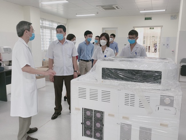 Bệnh viện Đa khoa tỉnh Sơn La: Tiếp nhận máy xét nghiệm tự động MONARCH- MODULE-1000 trong khám chữa bệnh - Ảnh 2.