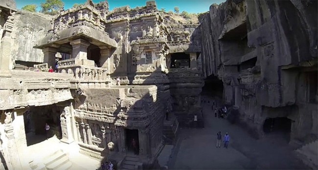 Bí ẩn ngôi đền ở Ấn Độ được tạc từ một khối đá duy nhất - Ảnh 3.