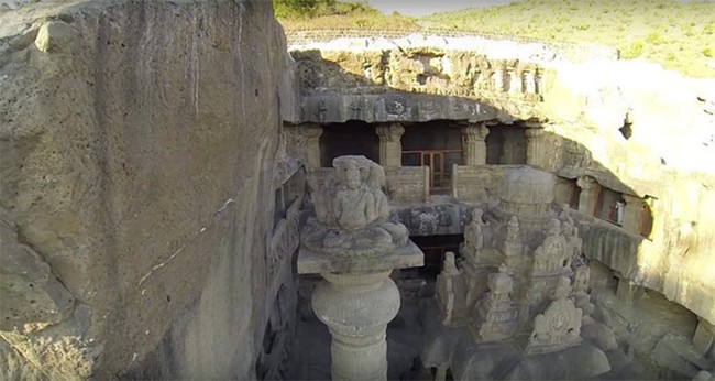 Bí ẩn ngôi đền ở Ấn Độ được tạc từ một khối đá duy nhất - Ảnh 4.