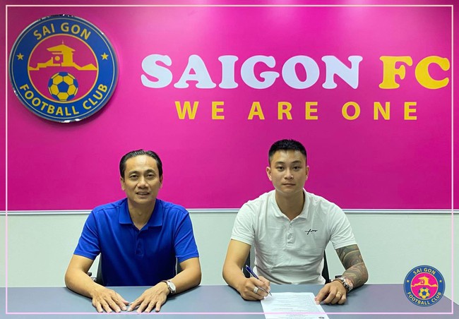 Sài Gòn FC chia tay 5 trụ cột, ký hợp đồng với thủ môn 1m85 - Ảnh 2.