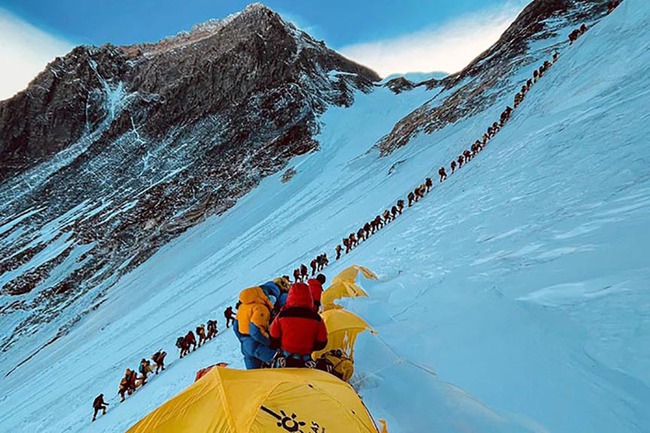 Tour leo núi Everest tấp nập trở lại khi Nepal mở cửa miễn kiểm dịch, cấp visa - Ảnh 3.