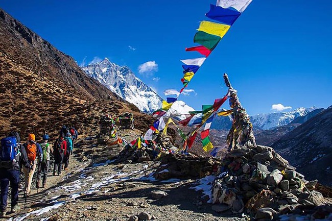 Tour leo núi Everest tấp nập trở lại khi Nepal mở cửa miễn kiểm dịch, cấp visa - Ảnh 4.