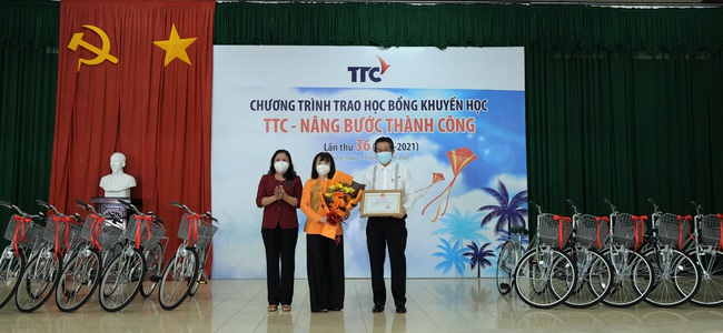 “TTC - Nâng bước thành công” lần thứ 36: Tiếp sức những ước mơ đến trường - Ảnh 2.