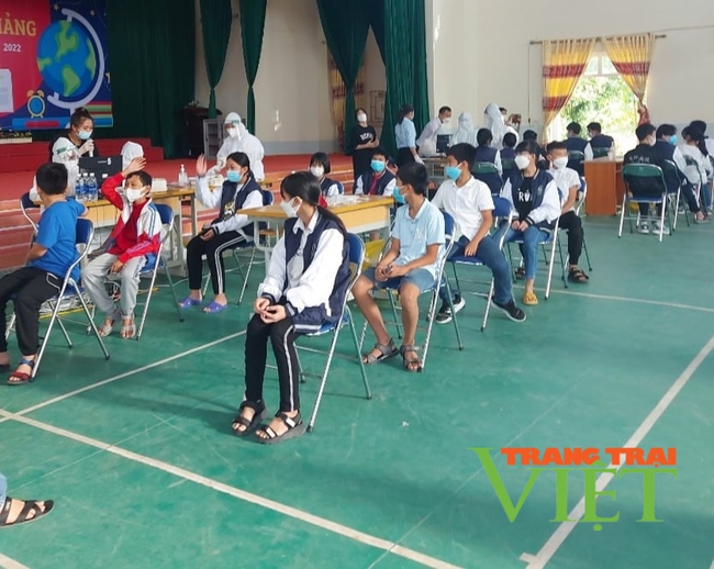 Thành phố Điện Biên Phủ: Xét nghiệm diện rộng cho học sinh, giáo viên   - Ảnh 1.