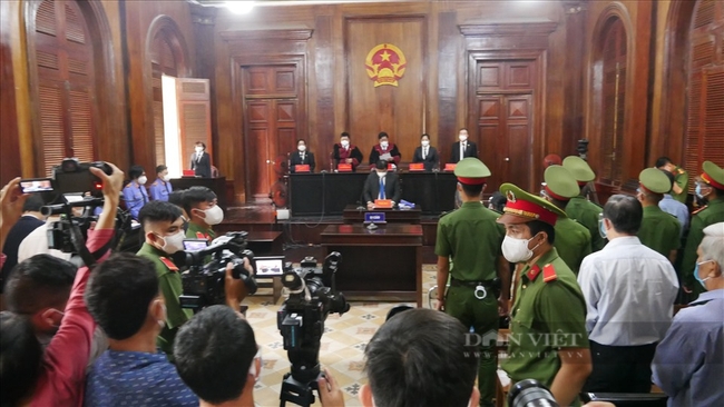 Xét xử vụ ông Nguyễn Thành Tài: Bị cáo Dương Thị Bạch Diệp bị đề nghị mức án tù chung thân - Ảnh 1.