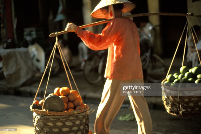 Cuộc sống ở Việt Nam cuối thập niên 1990 qua ống kính người Pháp - Ảnh 1.