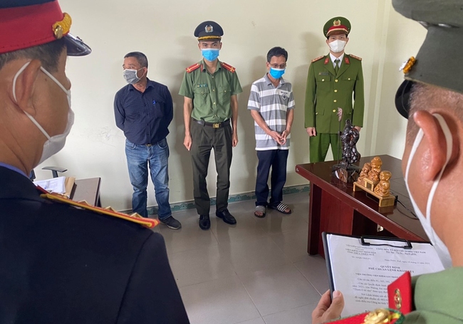 Vụ án tham ô tài sản tại Cảng hàng không Phú Bài: Thêm 2 giám đốc doanh nghiệp bị bắt  - Ảnh 3.