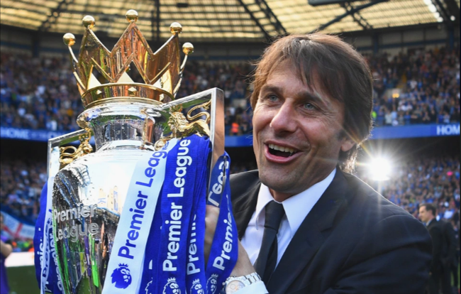 Conte từng giúp Chelsea vô địch ở mùa 2016/17. Ảnh: The Sun