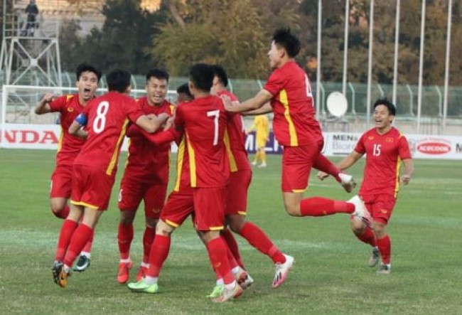 U23 Việt Nam thắng nhọc U23 Myanmar, HLV Park Hang-seo phản ứng bất thường - Ảnh 2.
