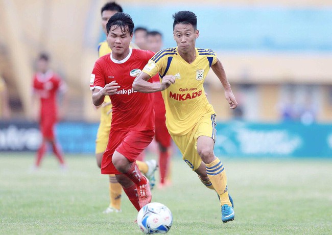 CLB Nam Định tái hợp ngôi sao chạy cánh hàng đầu ở giải hạng Nhất - Ảnh 1.