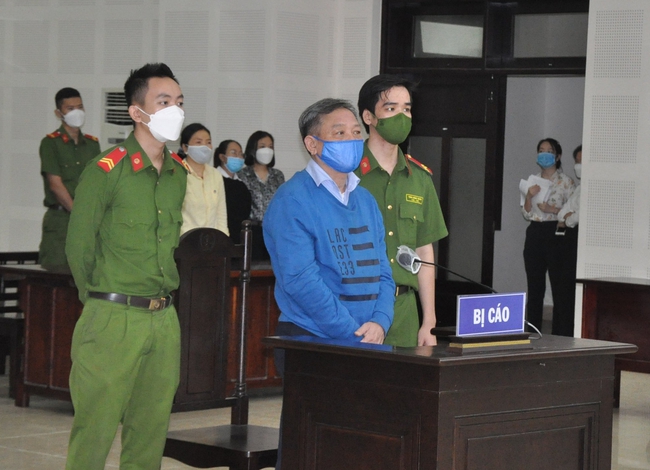 Đà Nẵng: Cho vay 72 tỷ nhưng bắt nhận nợ 122 tỷ, &quot;đại gia&quot; Phạm Thanh nhận án tù - Ảnh 1.
