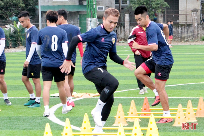 Hồng Lĩnh Hà Tĩnh chơi lớn, đón 3 ngoại binh từ Brazil và Nigeria - Ảnh 3.