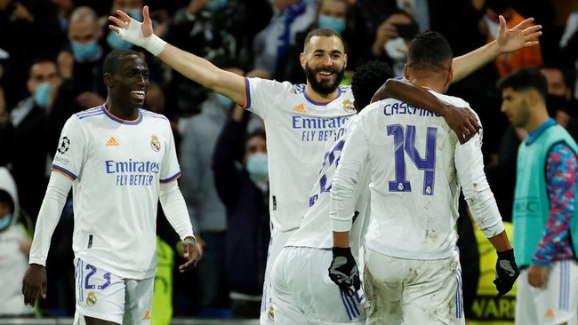 Benzema lập cú đúp, Real Madrid tạo mốc vô tiền khoáng hậu ở Champions League - Ảnh 1.