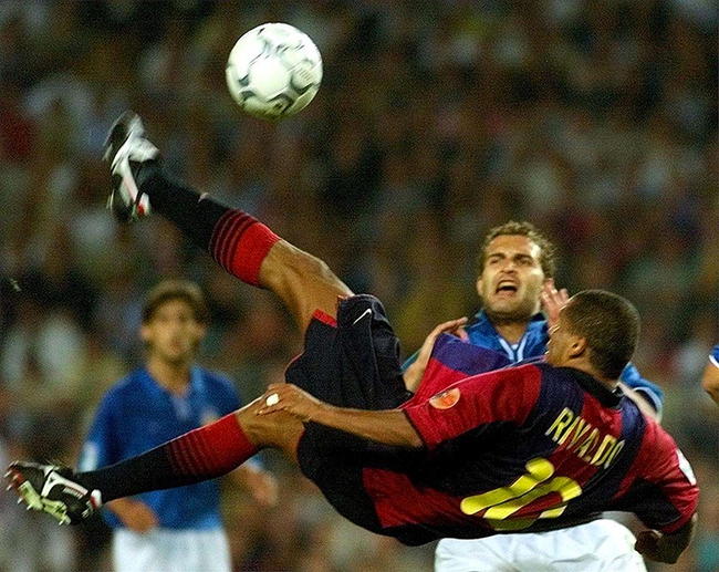 Rivaldo là huyền thoại của Barcelona. Ảnh: Goal