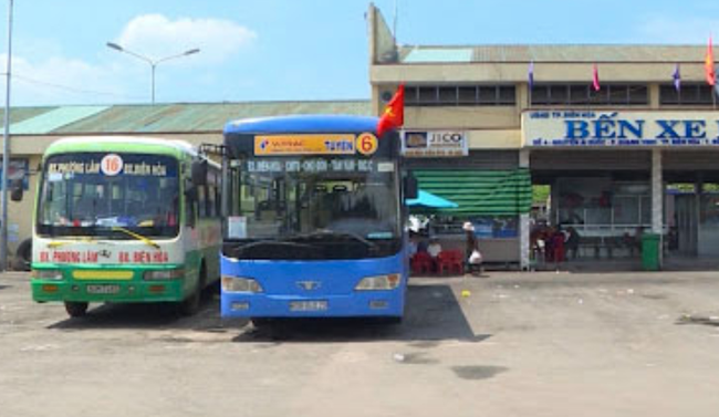 Vừa hoạt động lại, Đồng Nai vội vã cho dừng xe buýt, xe khách đến vùng cấp độ 3 - Ảnh 2.
