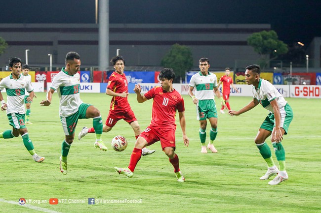 Hòa Indonesia, ĐT Việt Nam vẫn sáng cửa dành ngôi đầu bảng đấu - Ảnh 1.