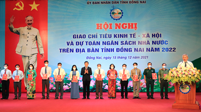 Đồng Nai: Năm 2022 cố gắng hoàn thành 31 chỉ tiêu kinh tế và GRDP đạt trên 126 triệu/người - Ảnh 1.