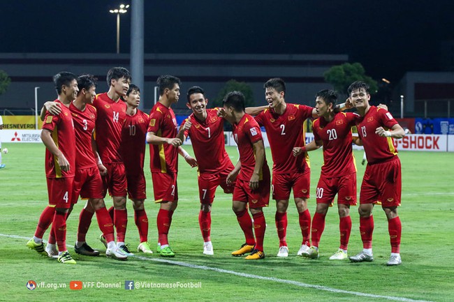 Thắng Capamchia 4-0, ĐT Việt Nam quyết đấu Thái Lan ở vòng bán kết  - Ảnh 1.