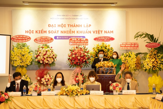 Ra mắt Hội Nhiễm khuẩn Việt Nam – bảo vệ lực lượng tuyến đầu và sức khỏe người dân - Ảnh 1.